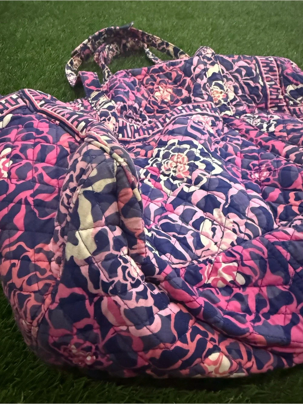 Vera Bradley large shoulder Bag